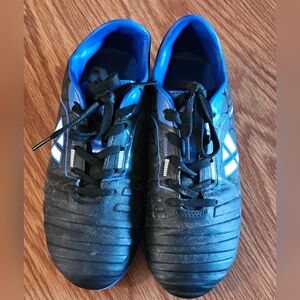 Soccer Cleats, Youth Size 2